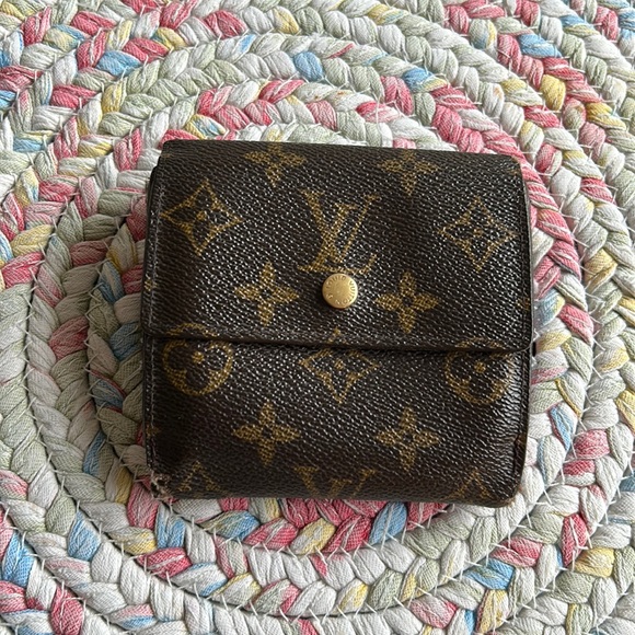 Louis Vuitton Handbags - Louis Vuitton Dual Snap Wallet
